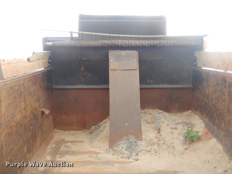 image for item DI0292 2007 Mack CHN613 dump truck