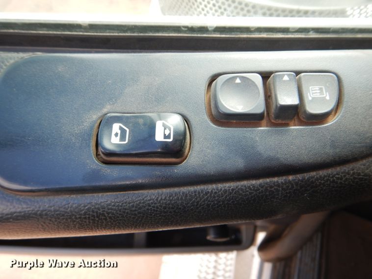 image for item DI0293 2010 Peterbilt 367  semi truck