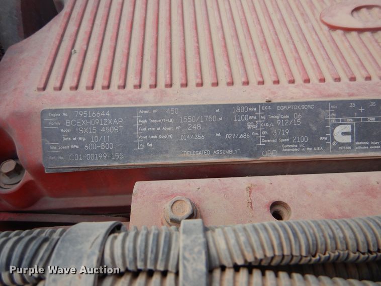 image for item DI0293 2010 Peterbilt 367  semi truck