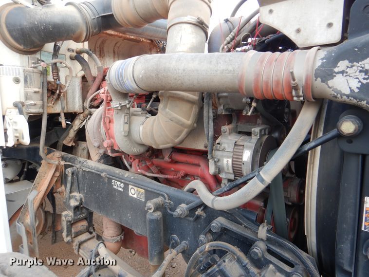 image for item DI0293 2010 Peterbilt 367  semi truck