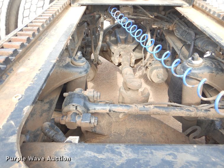 image for item DI0293 2010 Peterbilt 367  semi truck