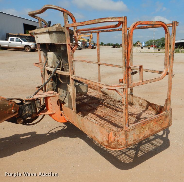 image for item DI0295 2008 JLG 600S  boom lift