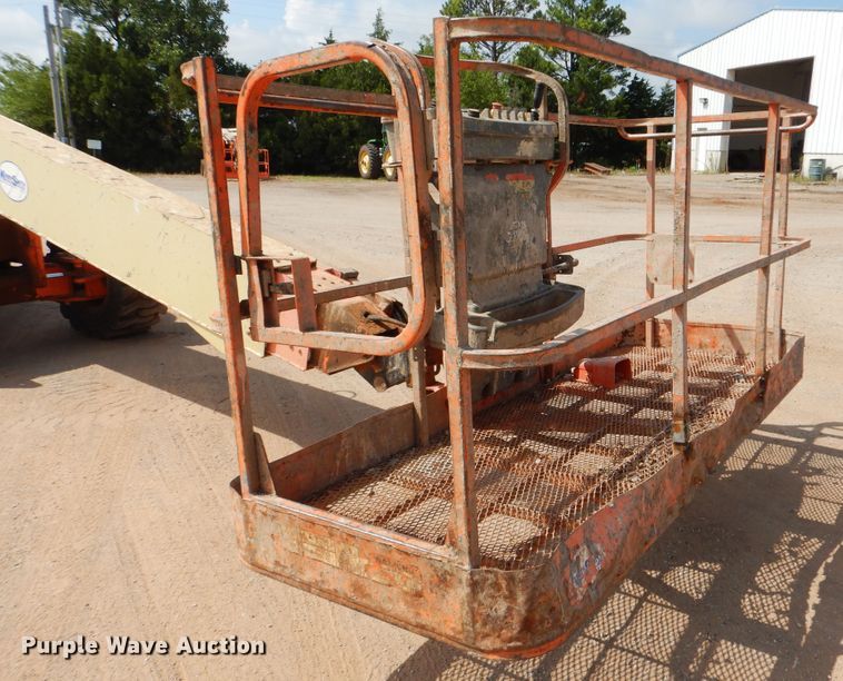 image for item DI0295 2008 JLG 600S  boom lift