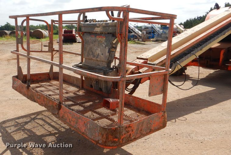 image for item DI0295 2008 JLG 600S  boom lift