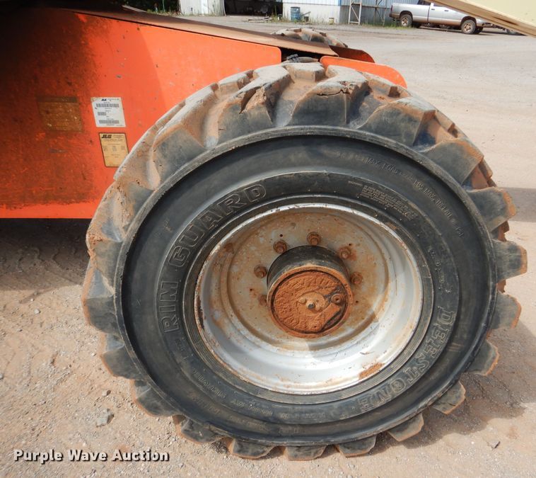 image for item DI0295 2008 JLG 600S  boom lift