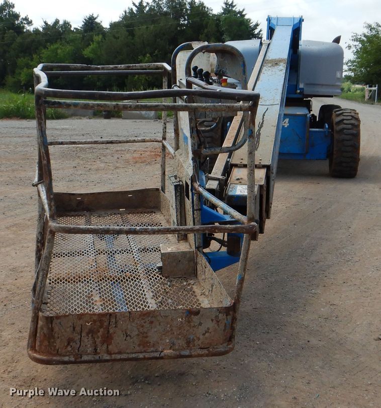 image for item DI0296 2008 Genie S-80  boom lift