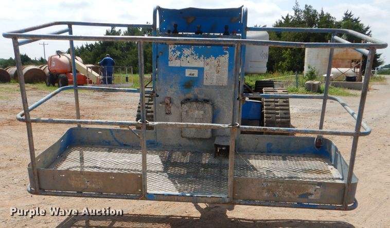 image for item DI0297 2008 Genie S60  boom lift