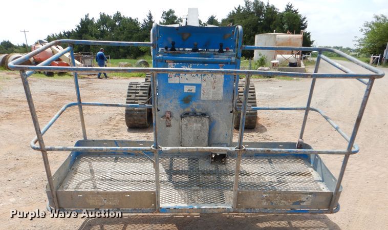 image for item DI0297 2008 Genie S60  boom lift