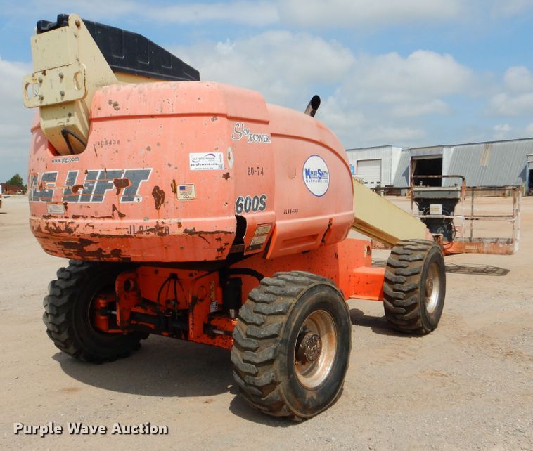 image for item DI0298 2008 JLG 600S  boom lift