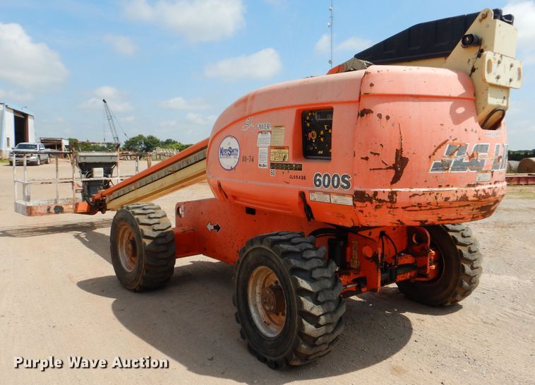 image for item DI0298 2008 JLG 600S  boom lift