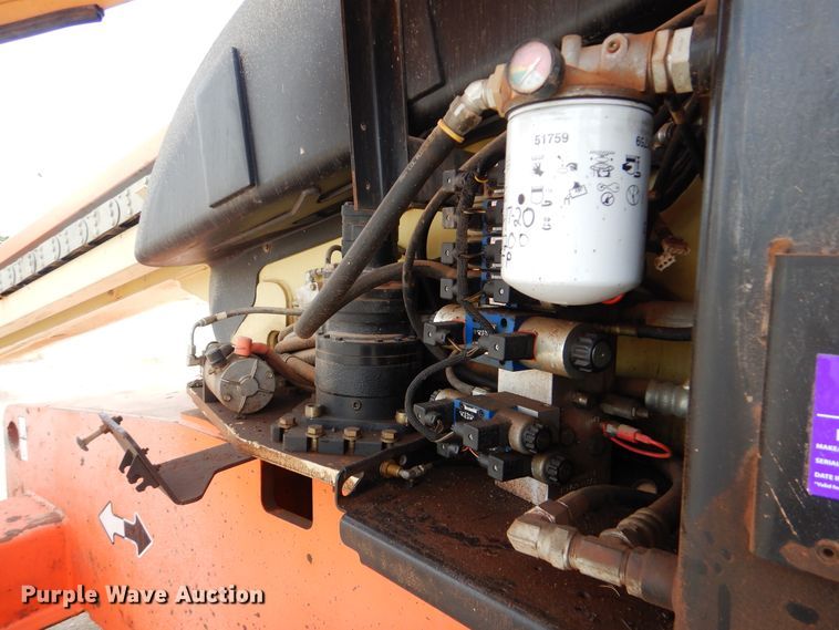 image for item DI0298 2008 JLG 600S  boom lift