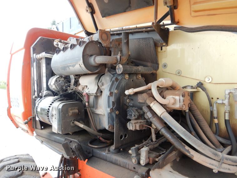 image for item DI0298 2008 JLG 600S  boom lift