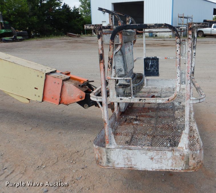 image for item DI0298 2008 JLG 600S  boom lift
