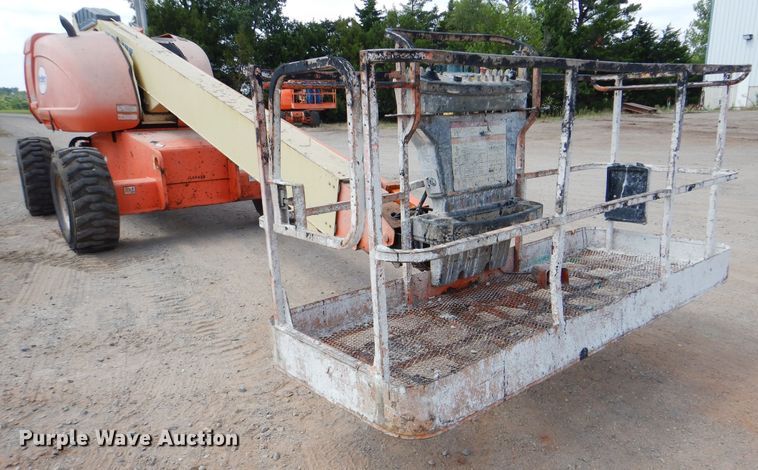 image for item DI0298 2008 JLG 600S  boom lift
