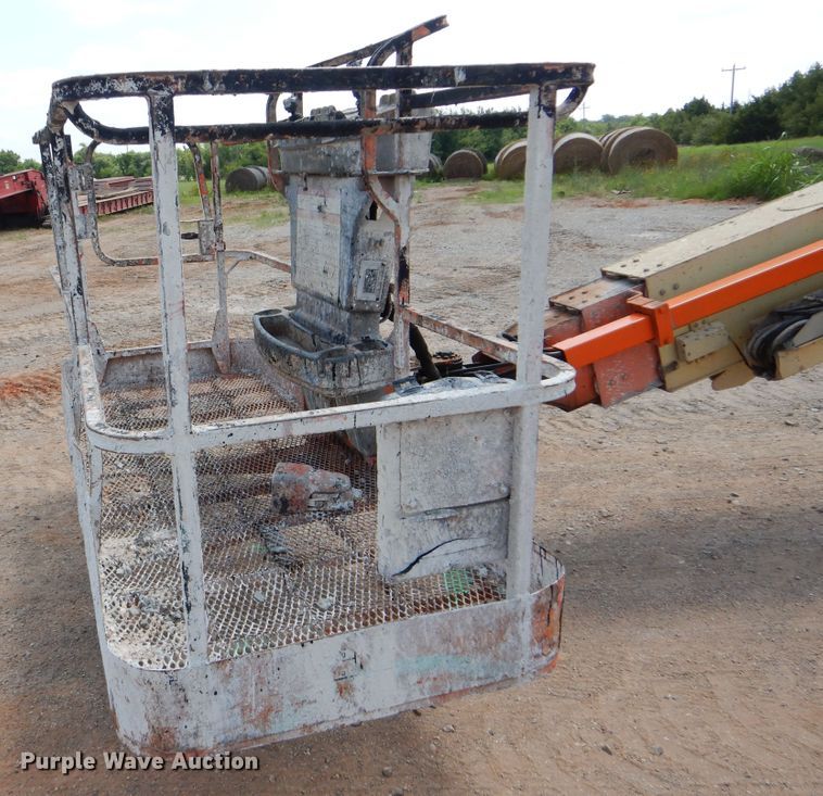 image for item DI0298 2008 JLG 600S  boom lift