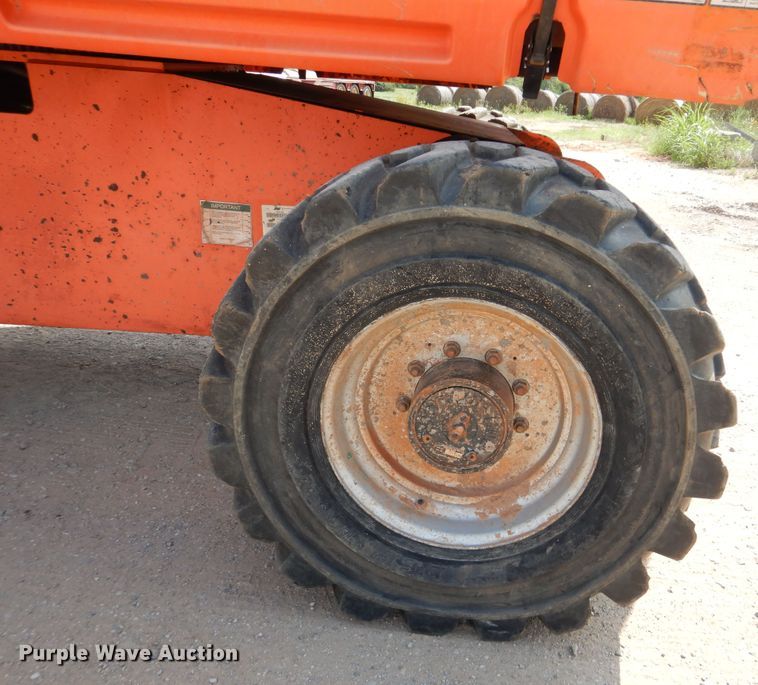 image for item DI0298 2008 JLG 600S  boom lift