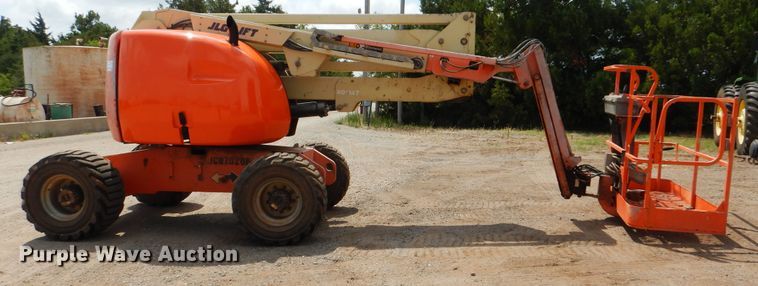 image for item DI0299 2007 JLG 450AJ  boom lift
