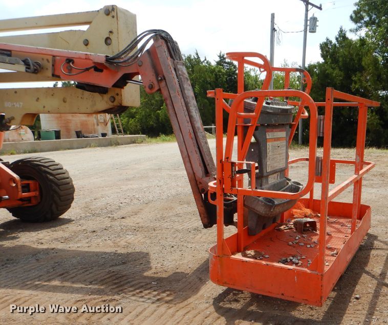 image for item DI0299 2007 JLG 450AJ  boom lift