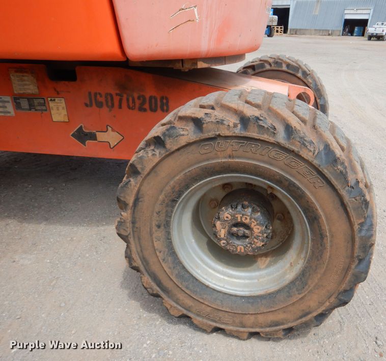 image for item DI0299 2007 JLG 450AJ  boom lift