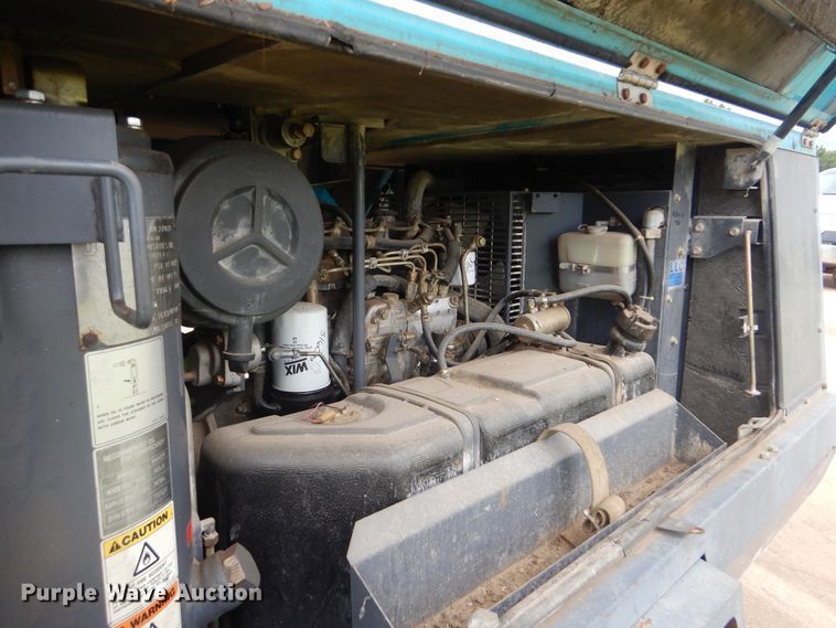image for item DI0302 1999 Airman PDS185S6  air compressor