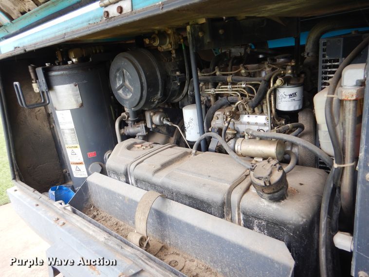 image for item DI0302 1999 Airman PDS185S6  air compressor