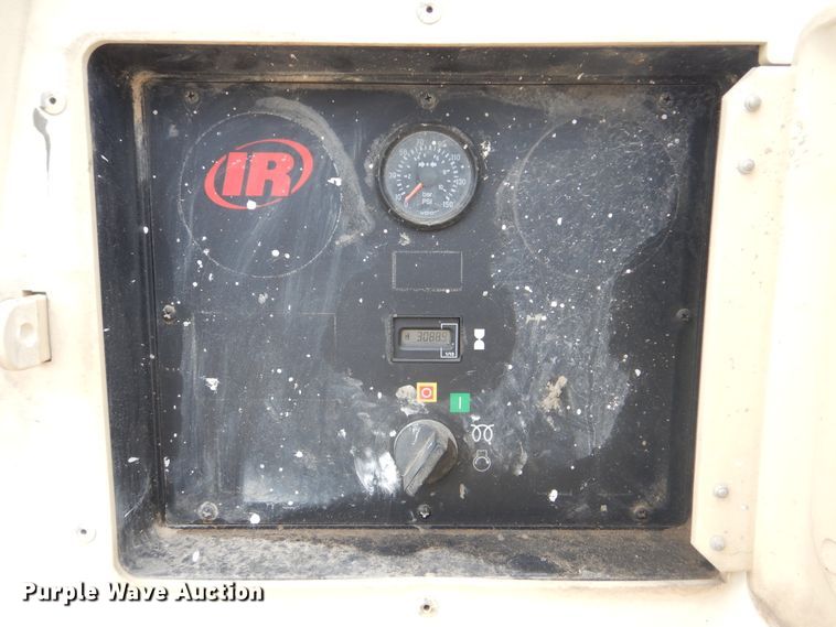 image for item DI0303 2003 Ingersoll Rand P185WJD  air compressor