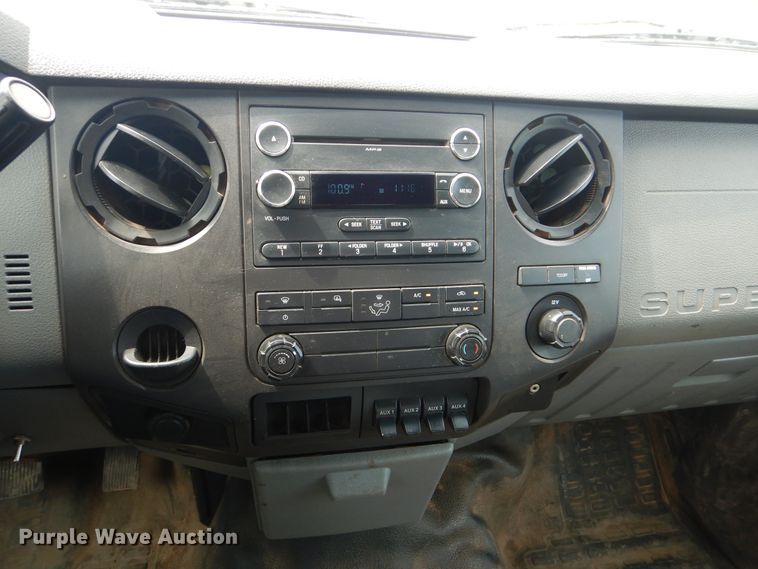 image for item DI0306 2012 Ford F550 Super Duty SuperCab flatbed truck