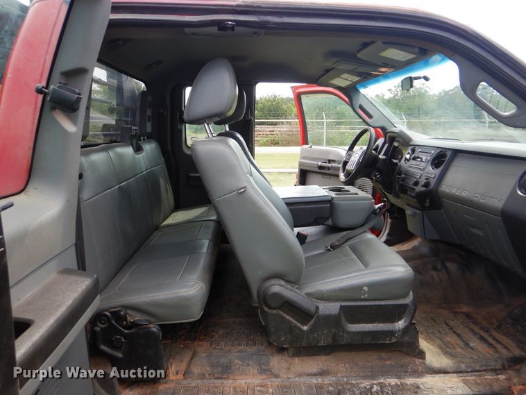 image for item DI0306 2012 Ford F550 Super Duty SuperCab flatbed truck