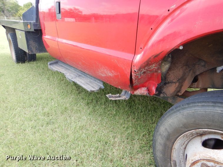 image for item DI0306 2012 Ford F550 Super Duty SuperCab flatbed truck