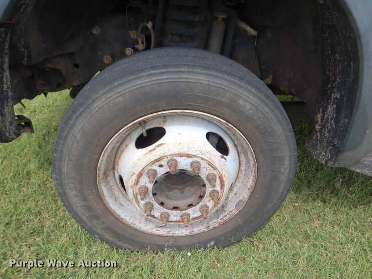 image for item DI0306 2012 Ford F550 Super Duty SuperCab flatbed truck