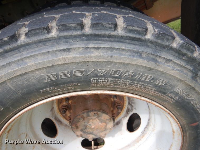 image for item DI0306 2012 Ford F550 Super Duty SuperCab flatbed truck