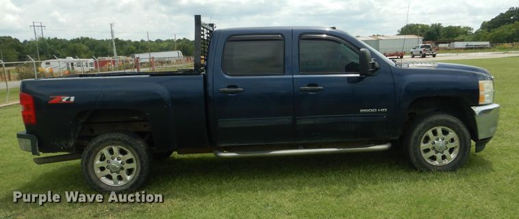 image for item DI0320 2011 Chevrolet Silverado 2500  Crew Cab pickup truck