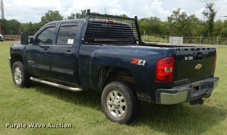 image for item DI0320 2011 Chevrolet Silverado 2500  Crew Cab pickup truck