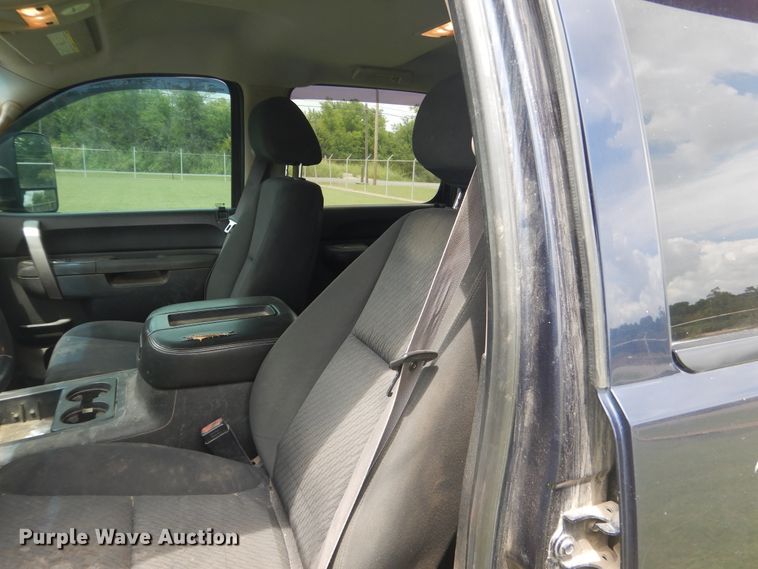 image for item DI0320 2011 Chevrolet Silverado 2500  Crew Cab pickup truck