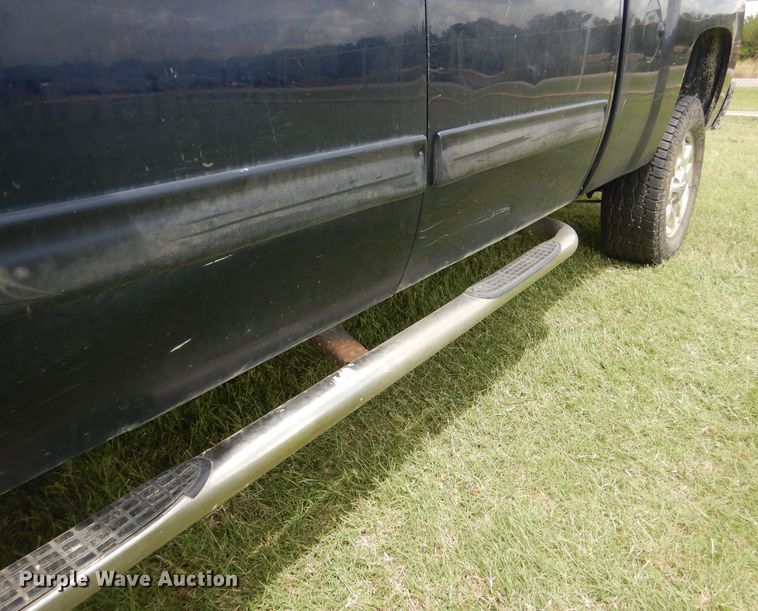 image for item DI0320 2011 Chevrolet Silverado 2500  Crew Cab pickup truck