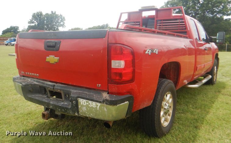 image for item DI0321 2011 Chevrolet Silverado 3500HD  Ext. Cab pickup truck