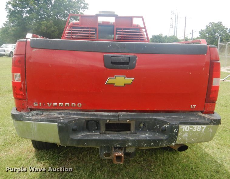 image for item DI0321 2011 Chevrolet Silverado 3500HD  Ext. Cab pickup truck