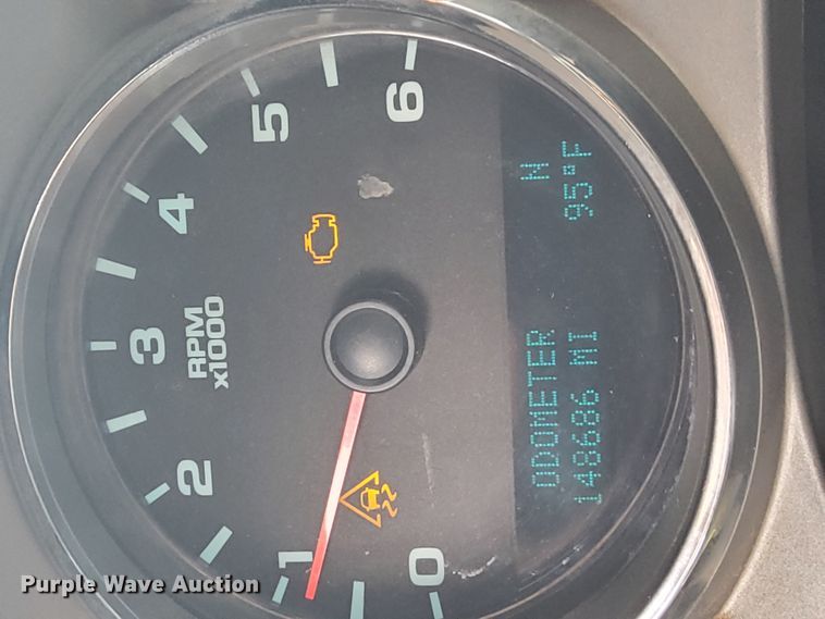 image for item DI0321 2011 Chevrolet Silverado 3500HD  Ext. Cab pickup truck