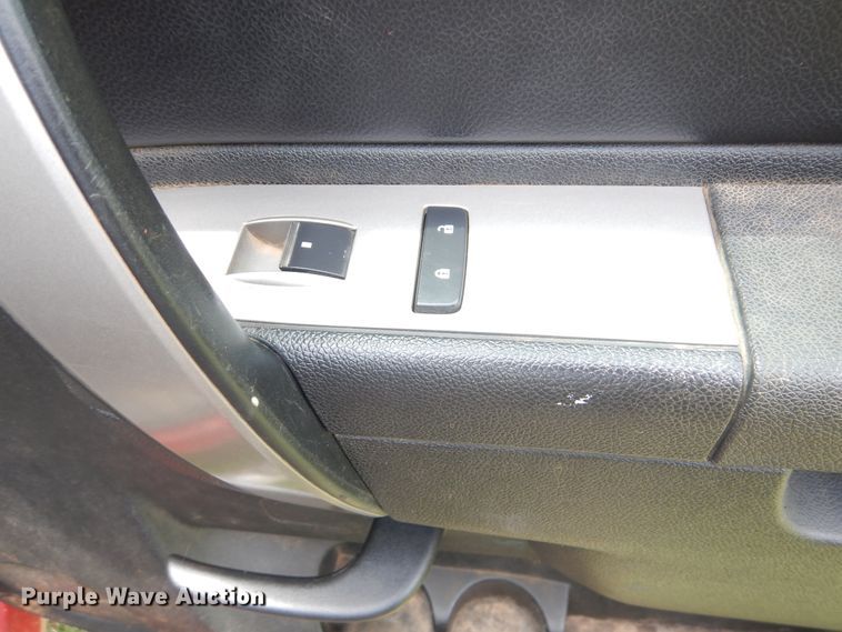 image for item DI0321 2011 Chevrolet Silverado 3500HD  Ext. Cab pickup truck