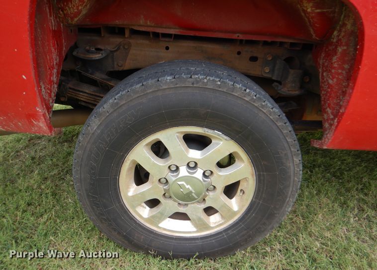image for item DI0321 2011 Chevrolet Silverado 3500HD  Ext. Cab pickup truck
