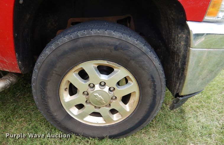 image for item DI0321 2011 Chevrolet Silverado 3500HD  Ext. Cab pickup truck