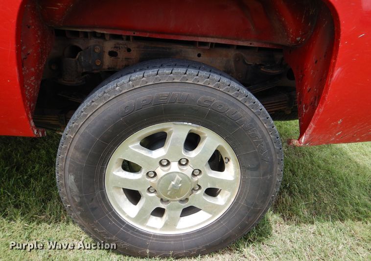 image for item DI0321 2011 Chevrolet Silverado 3500HD  Ext. Cab pickup truck