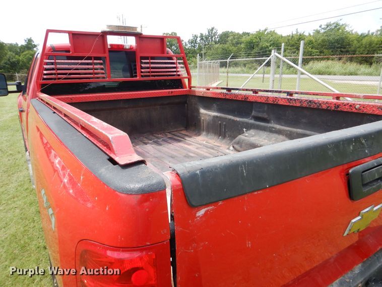 image for item DI0321 2011 Chevrolet Silverado 3500HD  Ext. Cab pickup truck