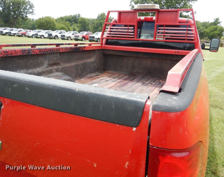 image for item DI0321 2011 Chevrolet Silverado 3500HD  Ext. Cab pickup truck