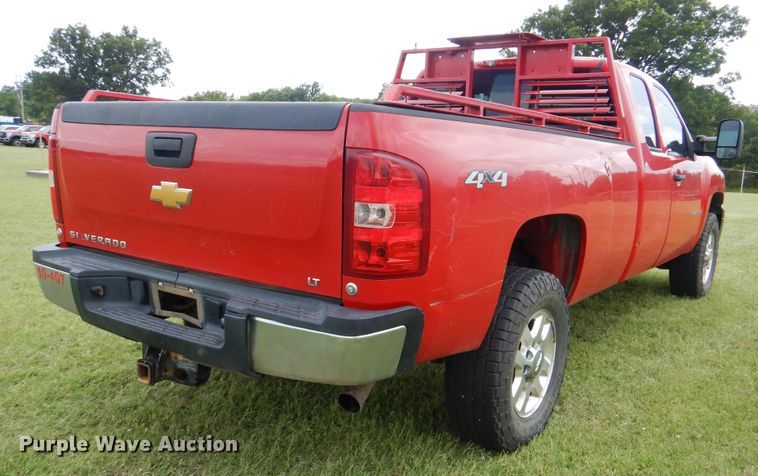 image for item DI0322 2013 Chevrolet Silverado 3500HD  Ext. Cab pickup truck