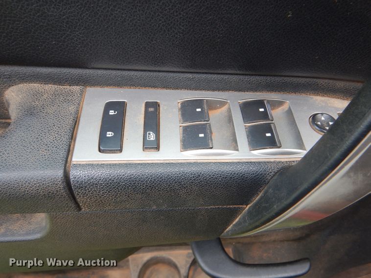 image for item DI0322 2013 Chevrolet Silverado 3500HD  Ext. Cab pickup truck