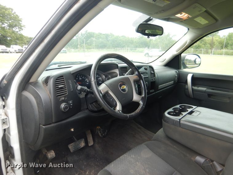 image for item DI0323 2011 Chevrolet Silverado 1500  Crew Cab pickup truck