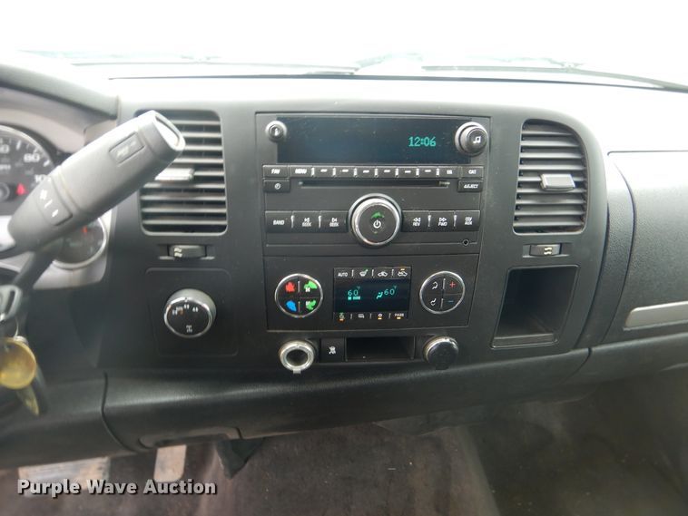 image for item DI0323 2011 Chevrolet Silverado 1500  Crew Cab pickup truck