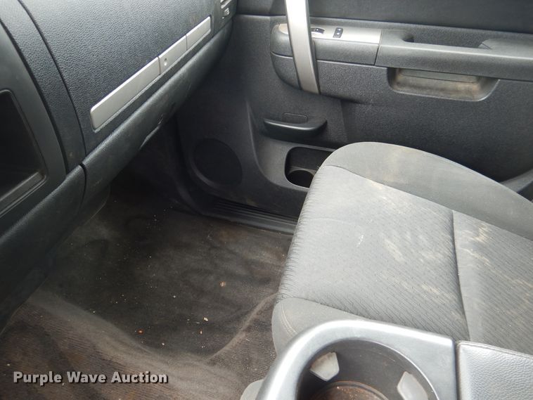 image for item DI0323 2011 Chevrolet Silverado 1500  Crew Cab pickup truck