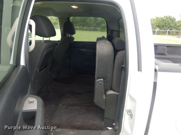 image for item DI0323 2011 Chevrolet Silverado 1500  Crew Cab pickup truck